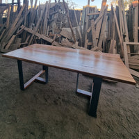 Alhue Table