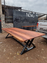 W Oak Table