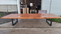 Mesa Comedor Fierro Cuadrada con 2 Bancas