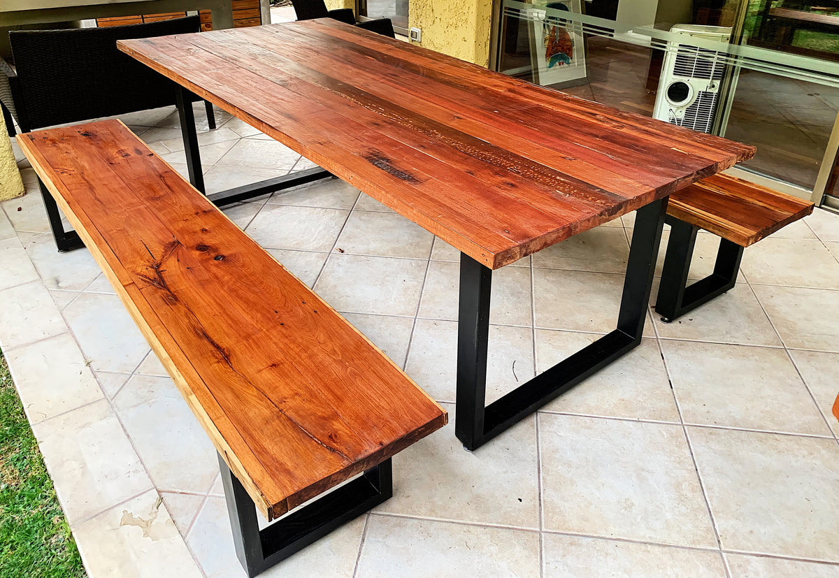Square Iron Table with 4 Benches