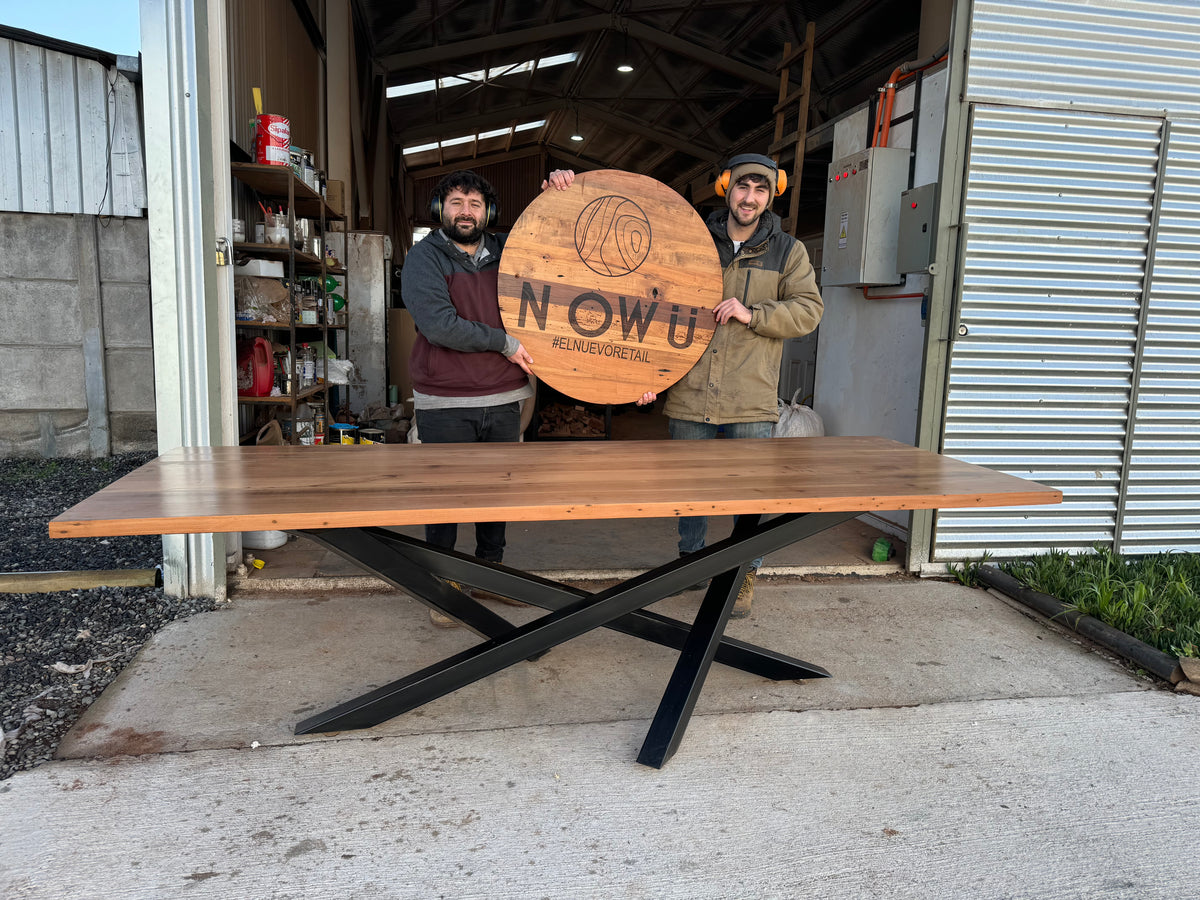 Alhue Table