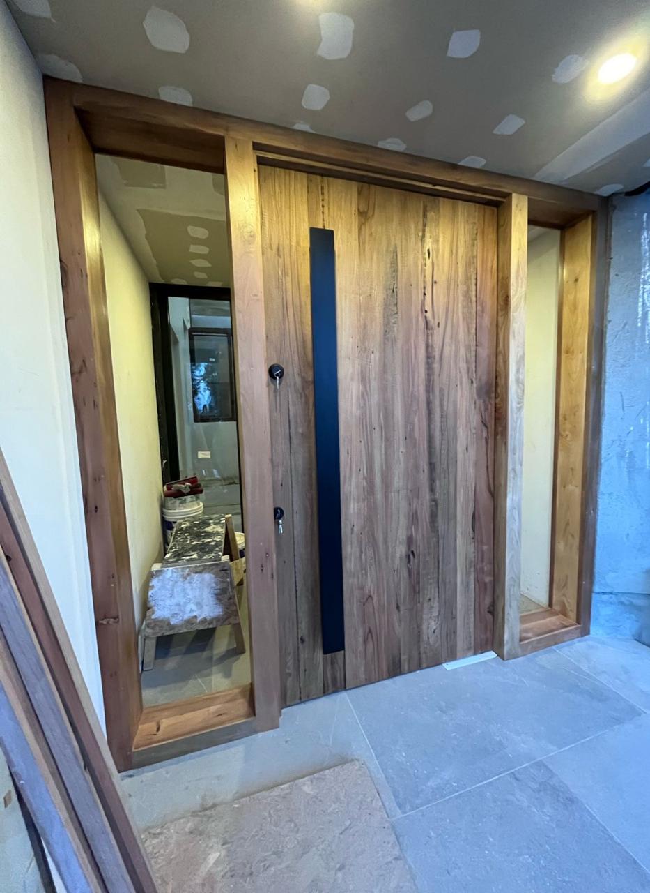 Puerta de Roble demolición Fabricación Artesanal hecho en chile