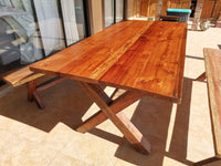 Mesa Comedor Roble Rojo X con 4 Bancas